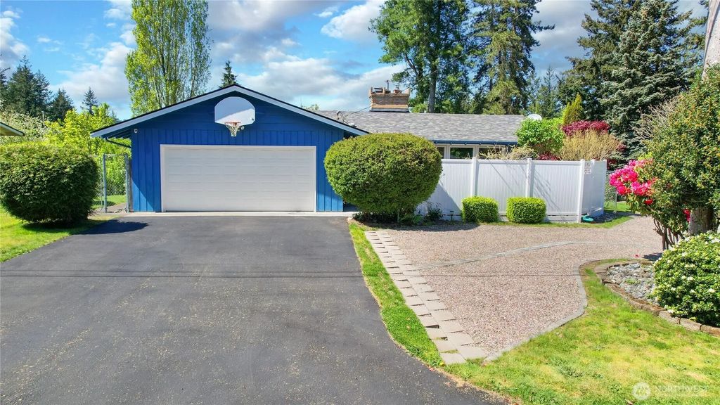 3961 Nw Country Lane, Bremerton