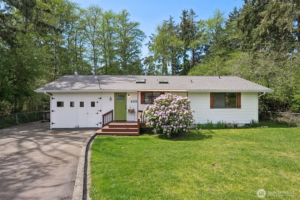 655 Mt Olympus Avenue Se, Ocean Shores