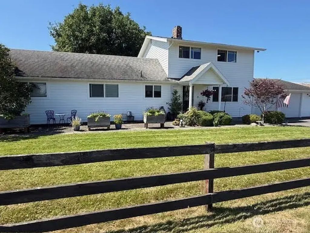 6515 Lawrence Road, Everson