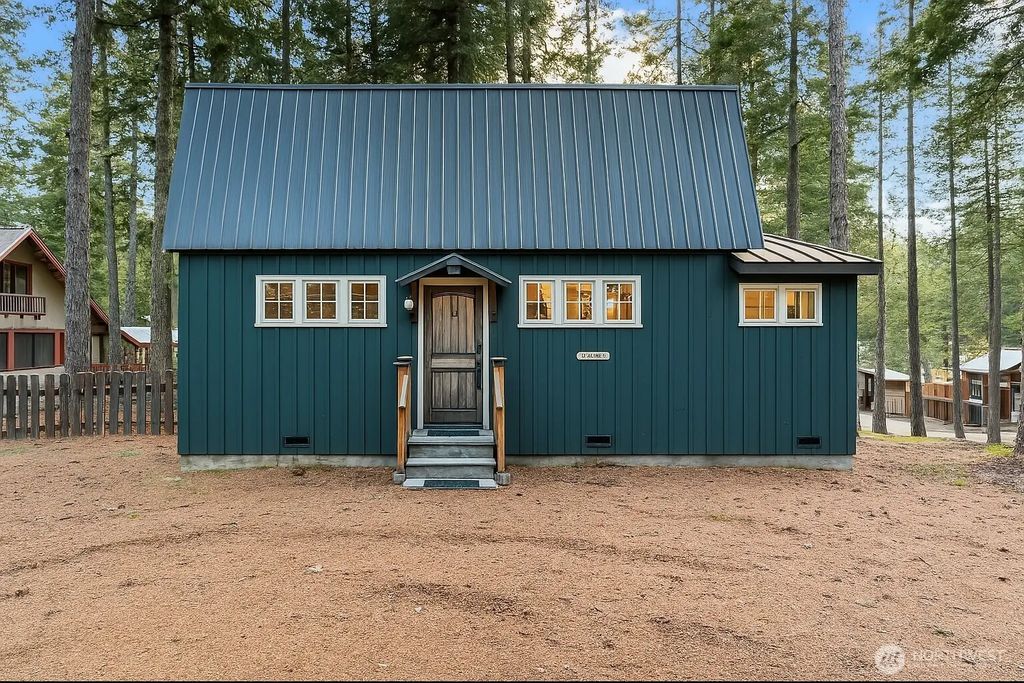 21404 Stirrup Road, Leavenworth
