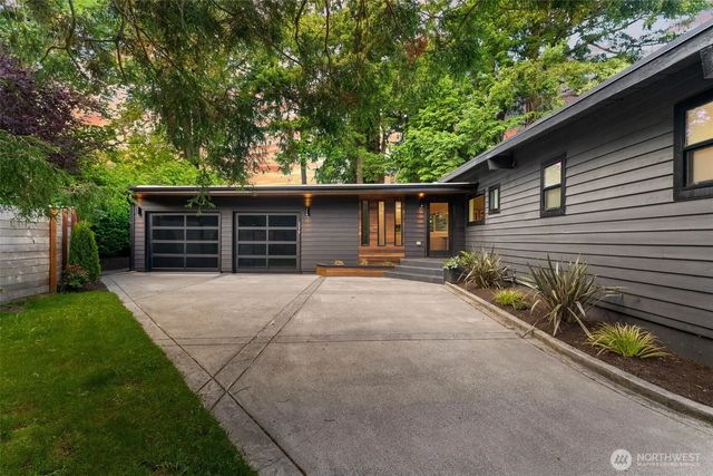 12334 Se 23rd Place, Bellevue