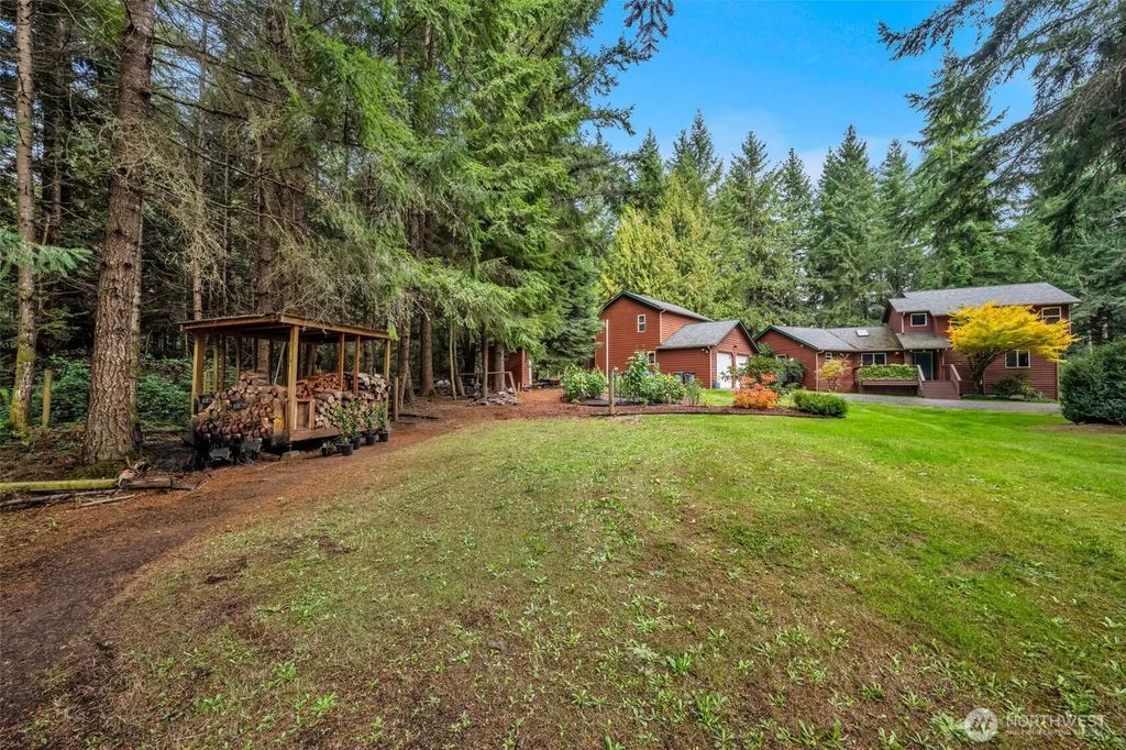 1038 Ne Blue Ridge Drive, Poulsbo