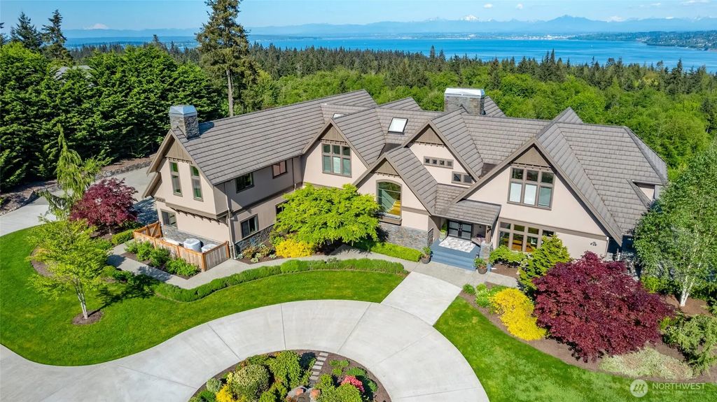 7265 Linda Lane, Clinton
