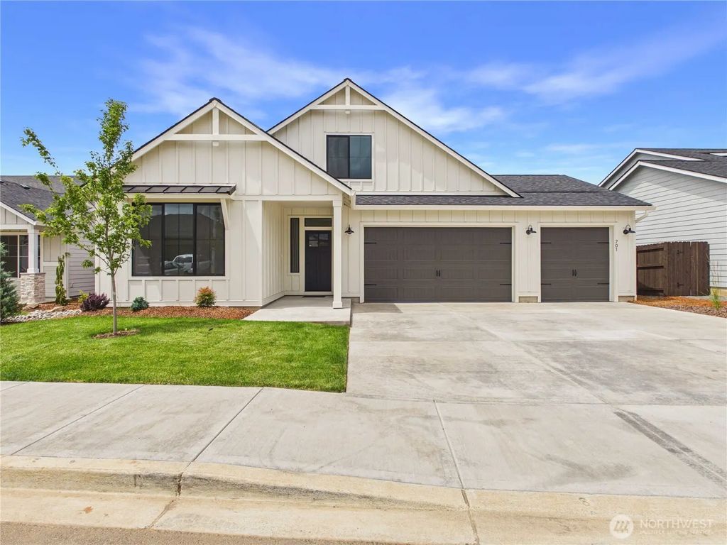 701 Powell Avenue, Winlock