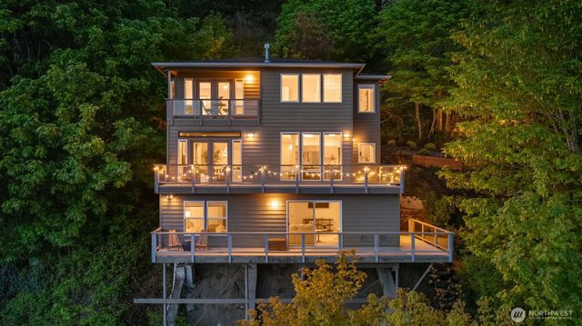 10835 Arroyo Beach Place Sw, Seattle