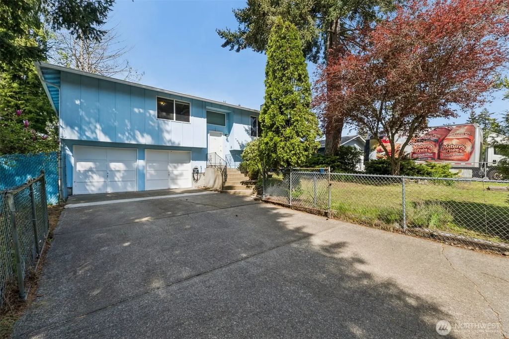 16224 17th Avenue Ct E, Tacoma