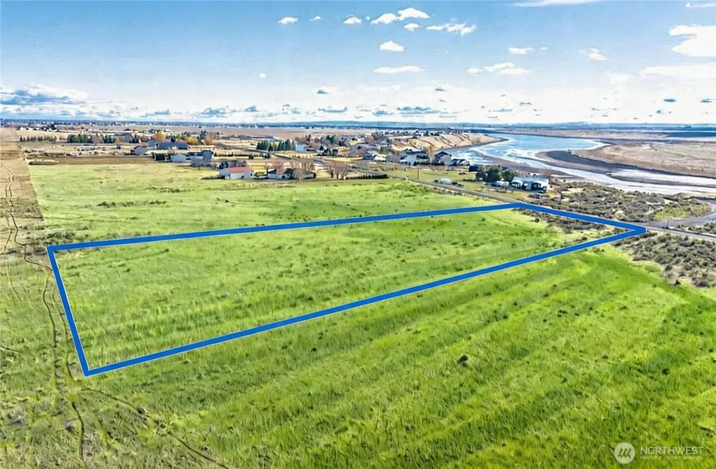 9989 Ne Neppel Road, Moses Lake