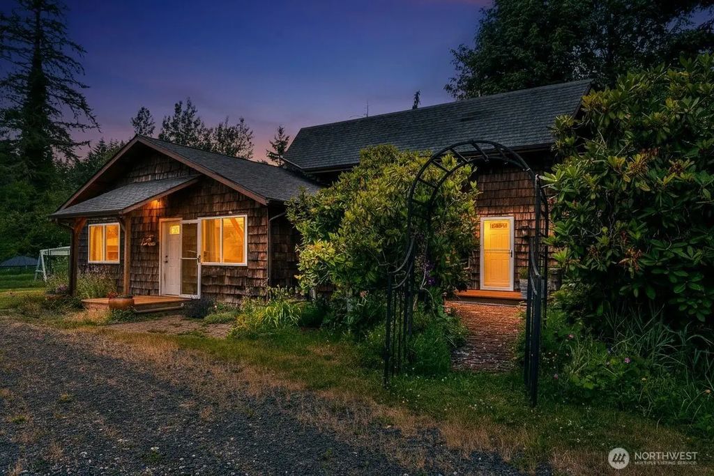 8325 Spurgeon Creek Road Se, Olympia