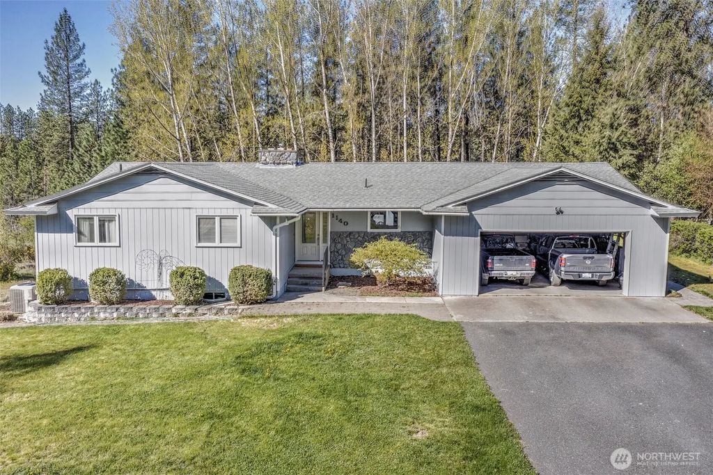 1140 S Pine Street, Kettle Falls