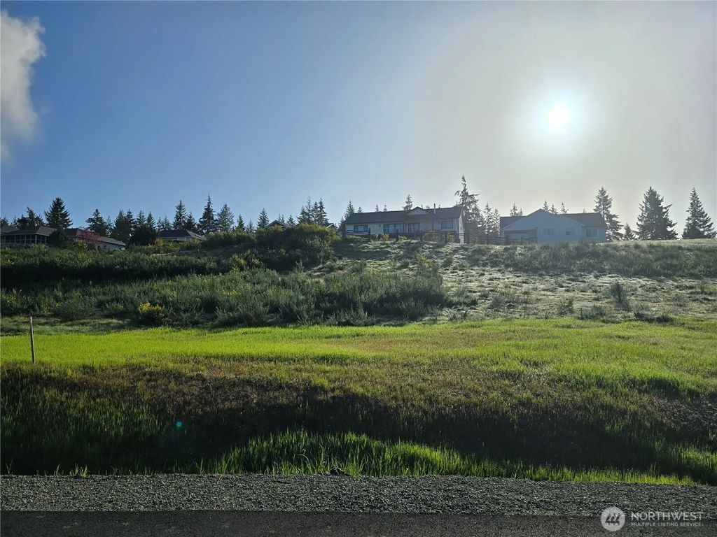 110 E Virgil Drive W, Allyn