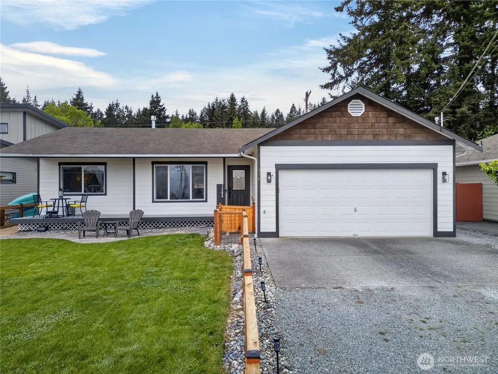 1584 Country Club Drive, Camano Island