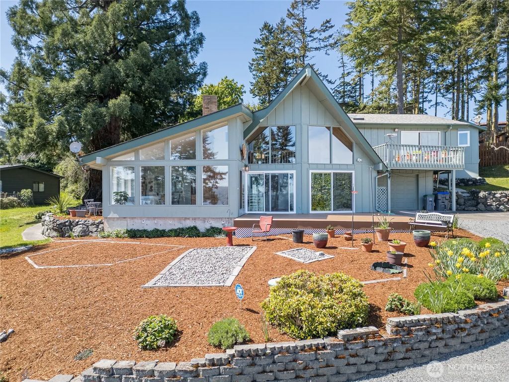 382 Discovery Way, Sequim