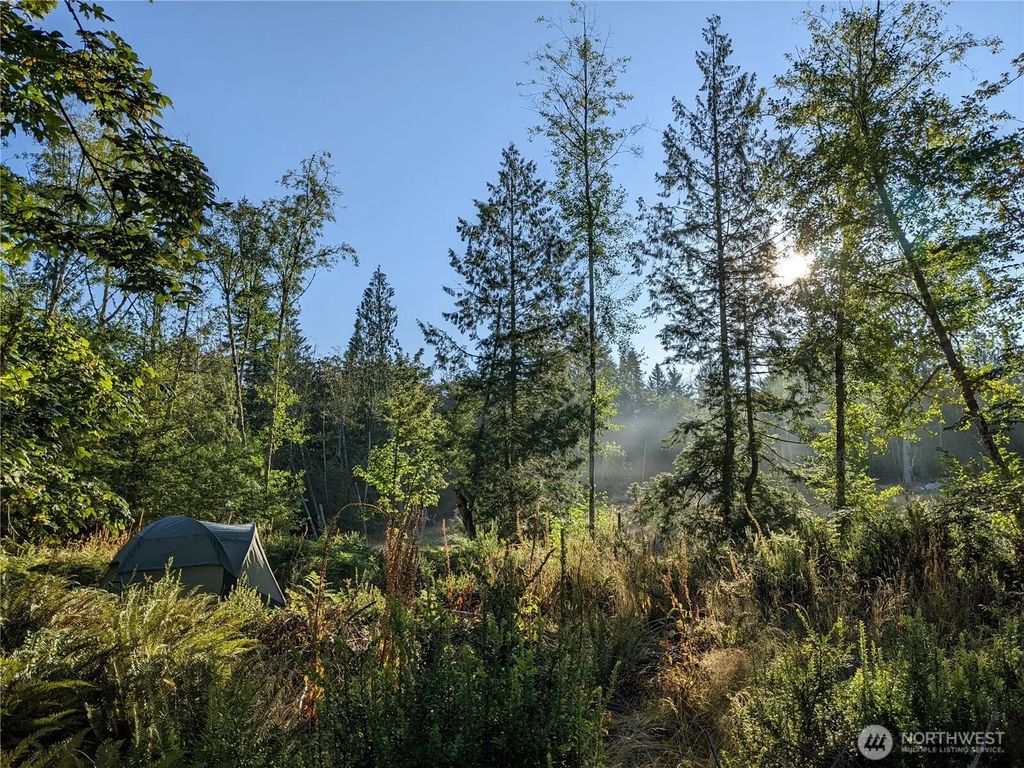 681 E Jared Road, Shelton
