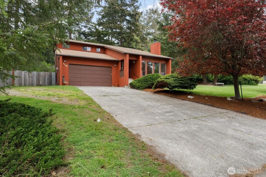 2190 Norcliffe Way, Oak Harbor