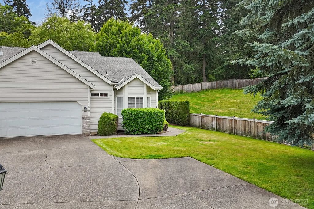 11512 88th Avenue E, Puyallup