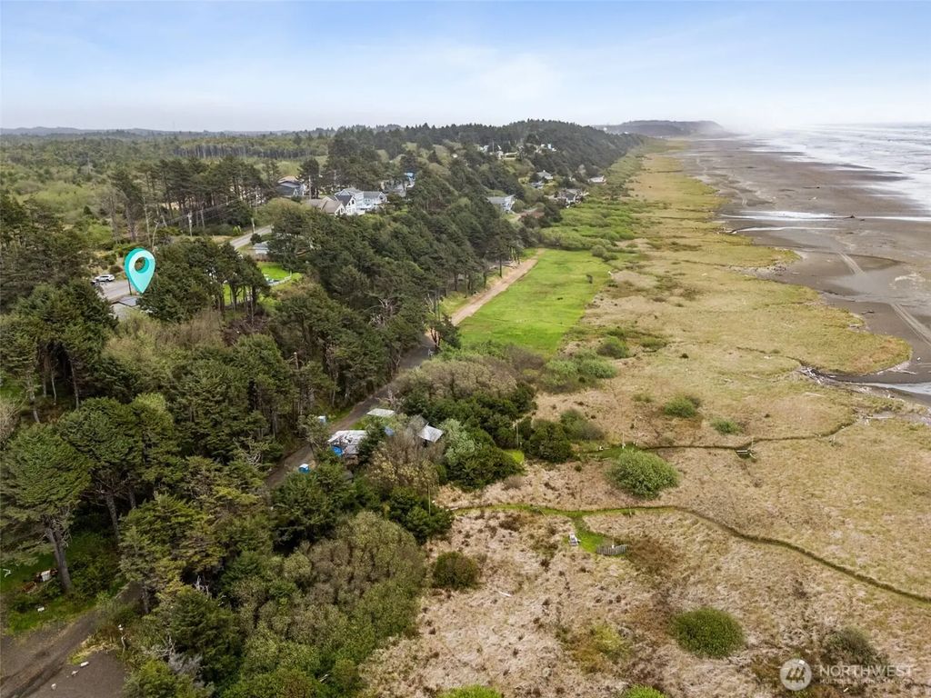 4726 Beach Lane, Moclips