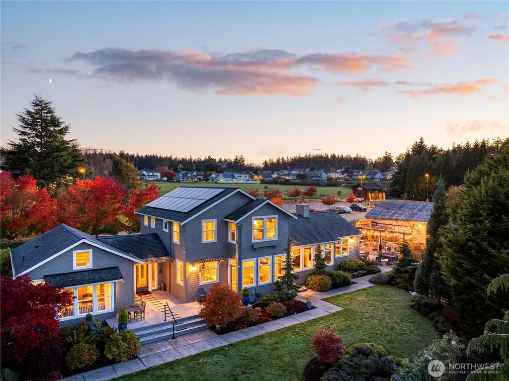 806 Nw Alexander Street, Coupeville