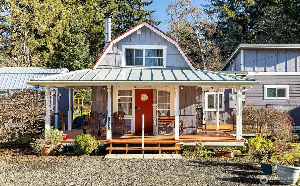 1220 S Forrest Street, Westport