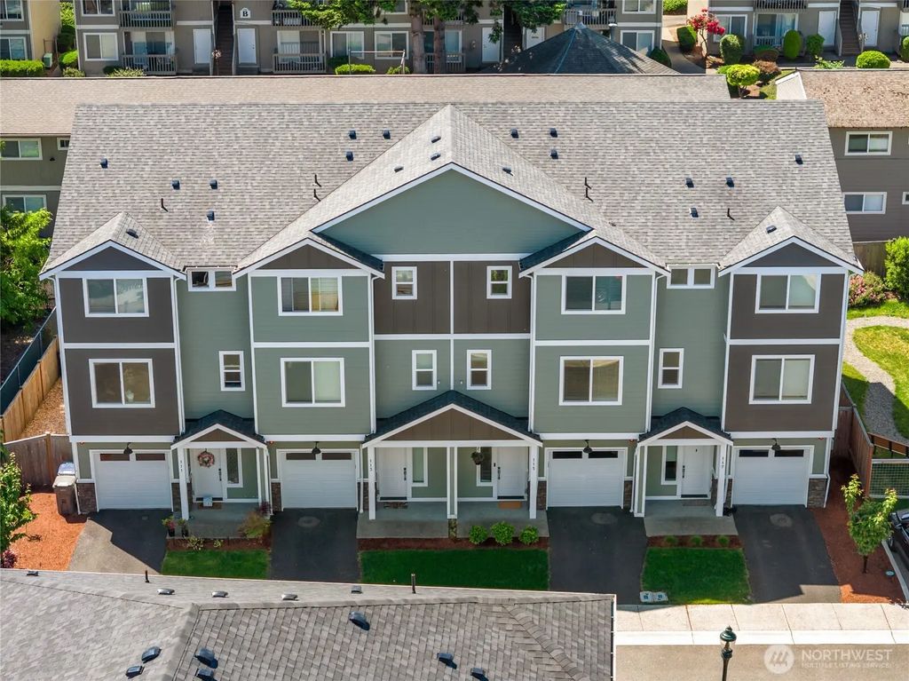 115 Sw 181st Place, Normandy Park