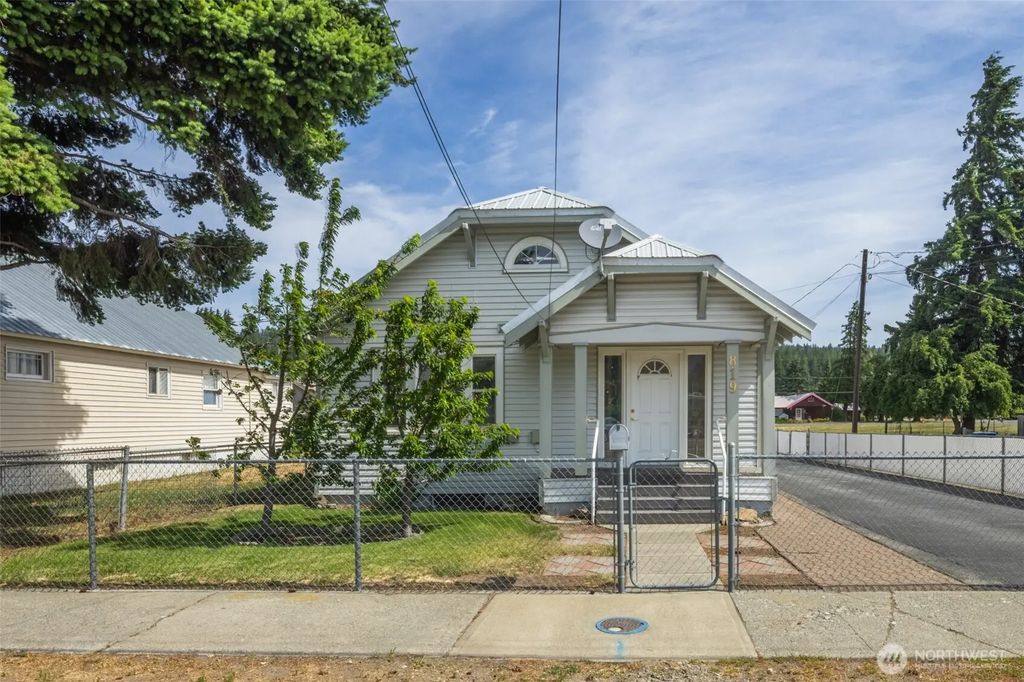 819 1st Street, Cle Elum