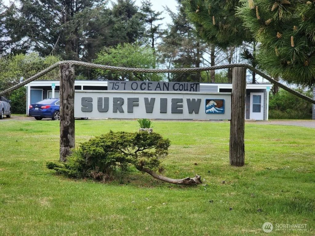 757 Ocean Court Nw 20, Ocean Shores