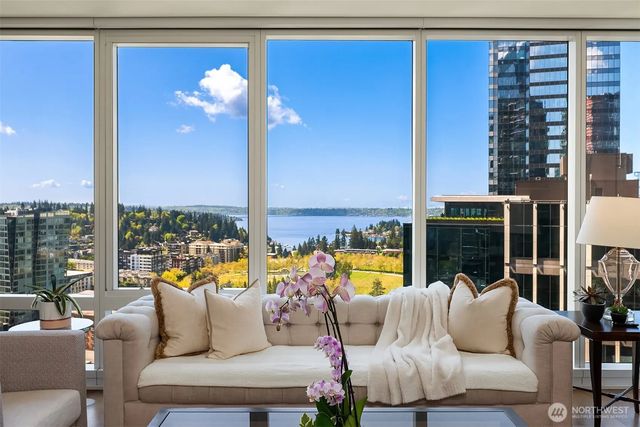 10700 Ne 4th Street 2202, Bellevue