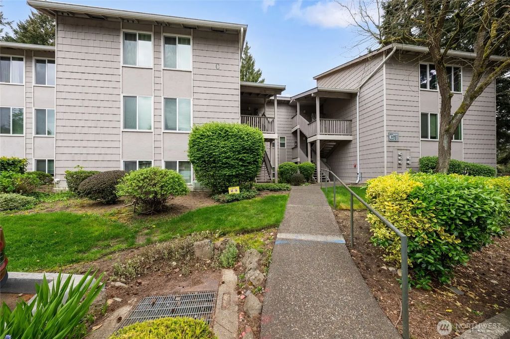 33030 17th Place S C303, Federal Way