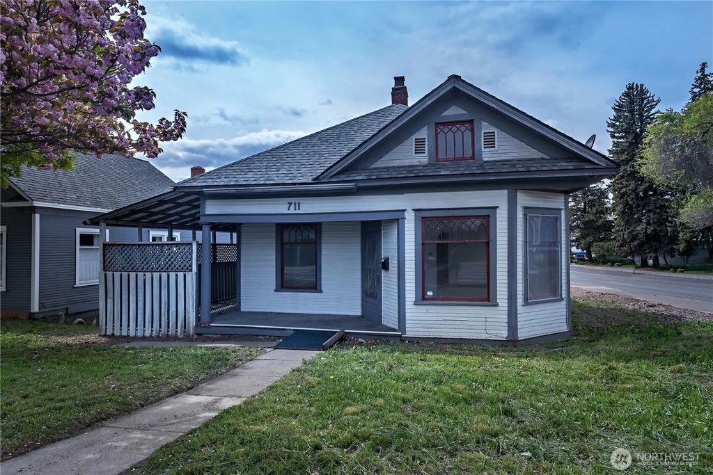 711 N Water Street, Ellensburg