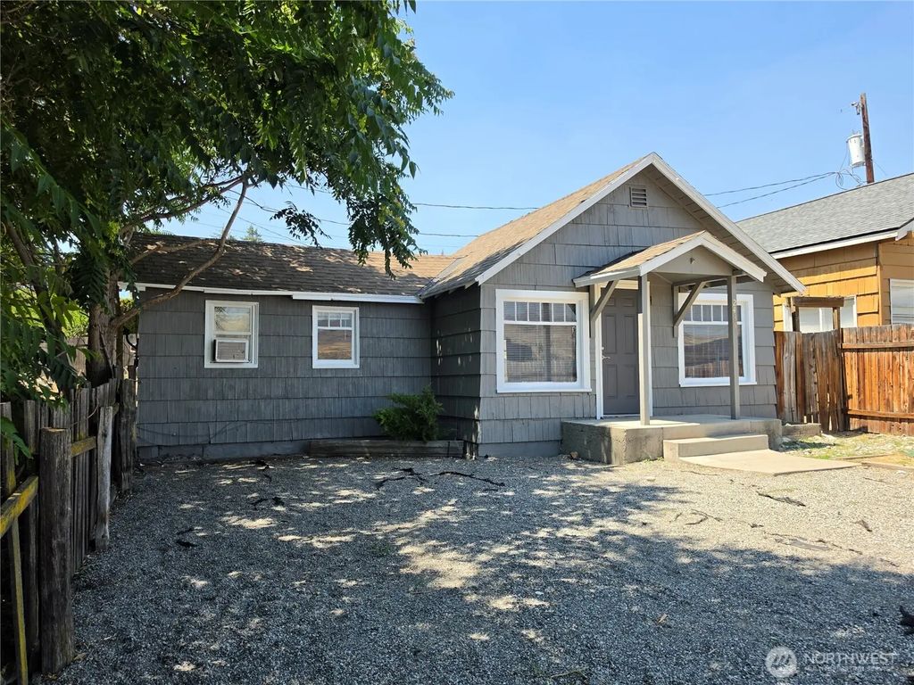 2436 Chatham Hill Drive, Wenatchee