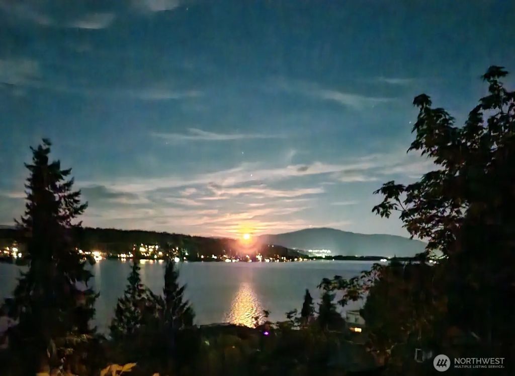 1120 W Lake Sammamish Parkway Se, Bellevue
