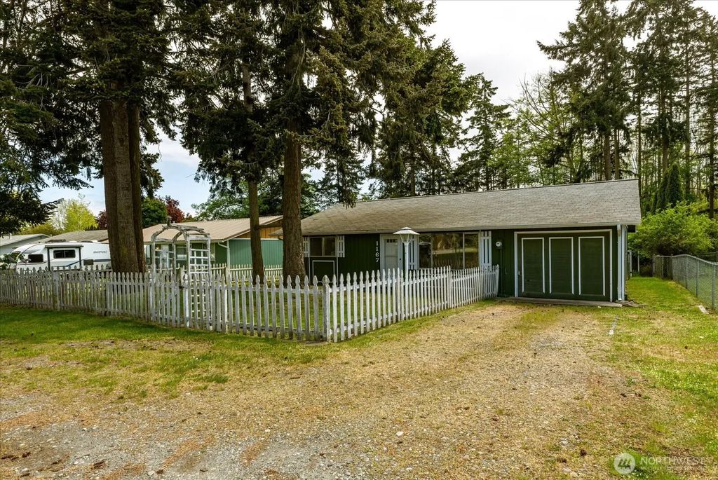 1167 Sparrow Drive, Oak Harbor