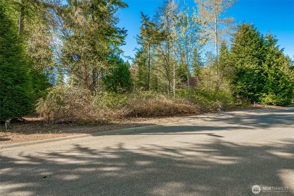 8647 Great Horned Owl Lane, Blaine