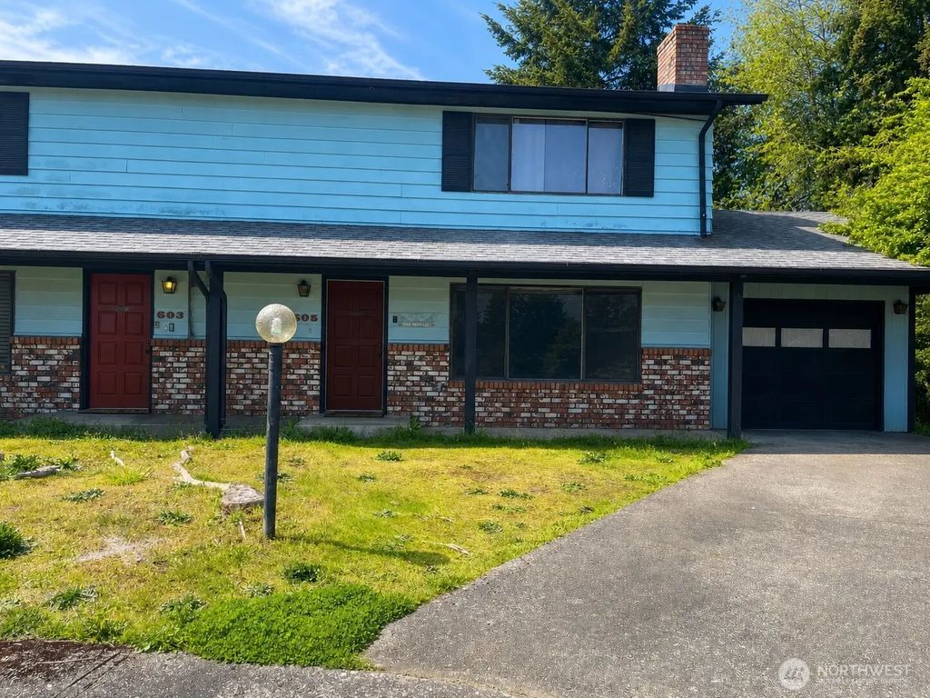 605 Scott Drive, Centralia
