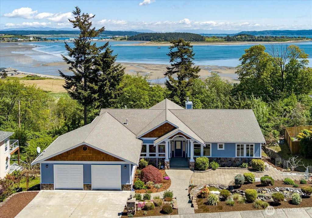 2390 Sw Freund Street, Oak Harbor