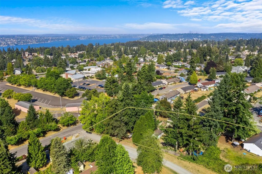 1526 Harrington Avenue Ne, Renton