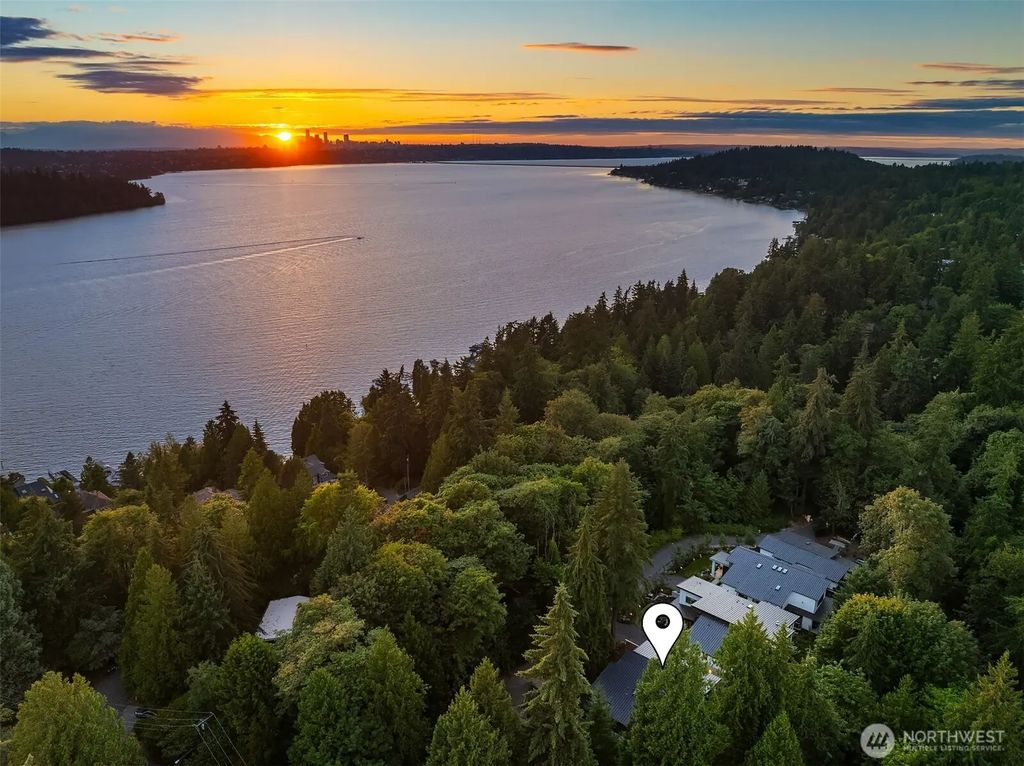 5222 Forest Avenue Se, Mercer Island