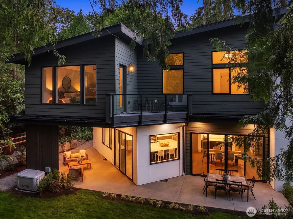 5222 Forest Avenue Se, Mercer Island