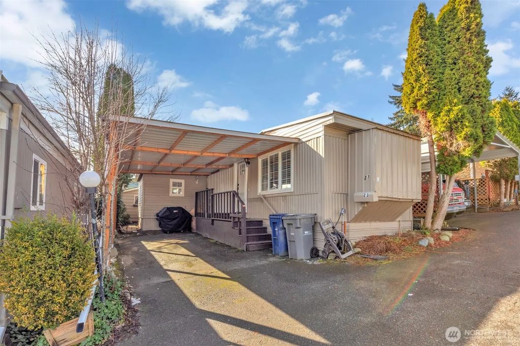 23708 Locust Way 23, Bothell