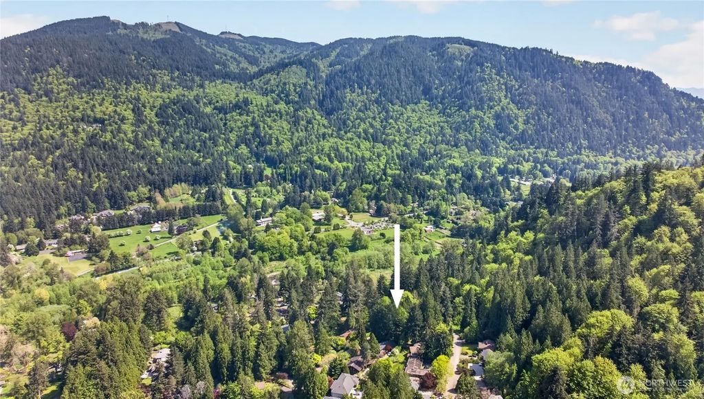 37 X Crystal Creek Cir, Issaquah