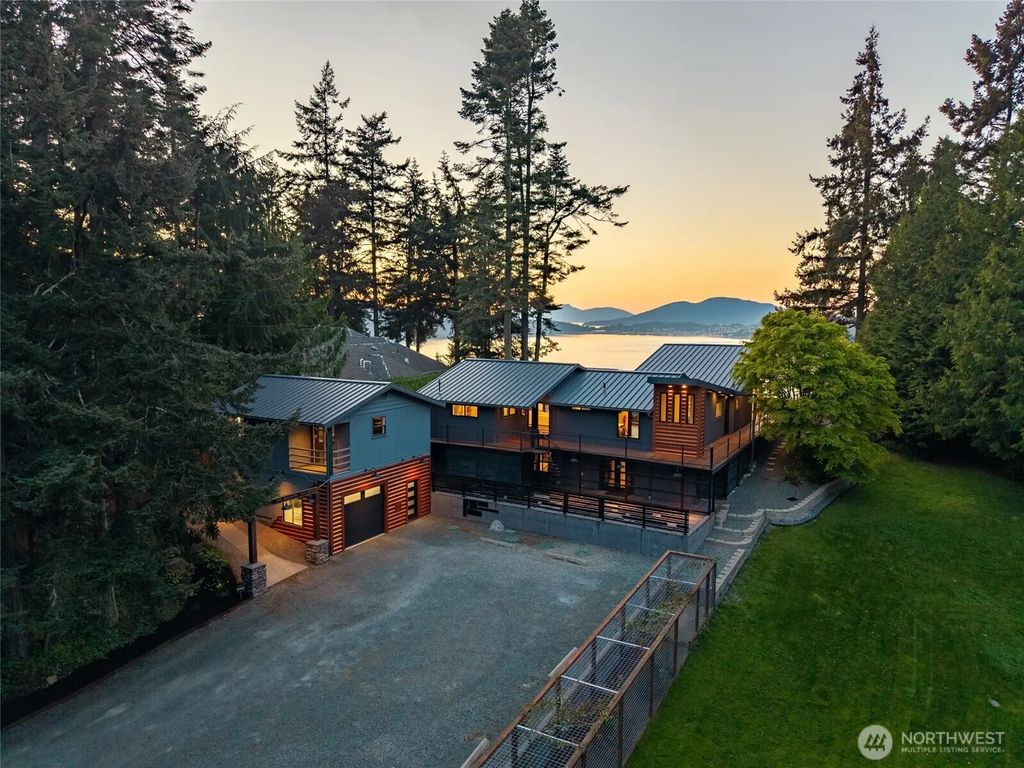 4101 Edith Point, Anacortes