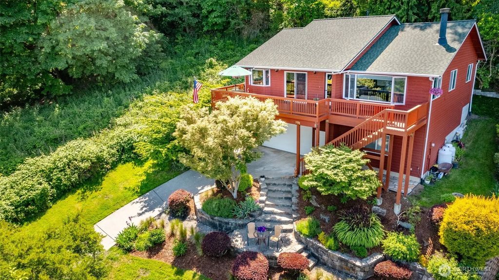 2205 Cranes Landing Drive, Greenbank