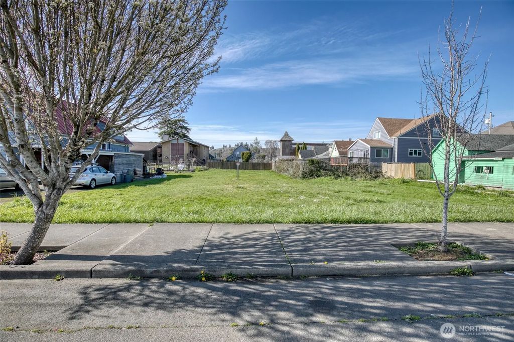 410 6th Street, Hoquiam