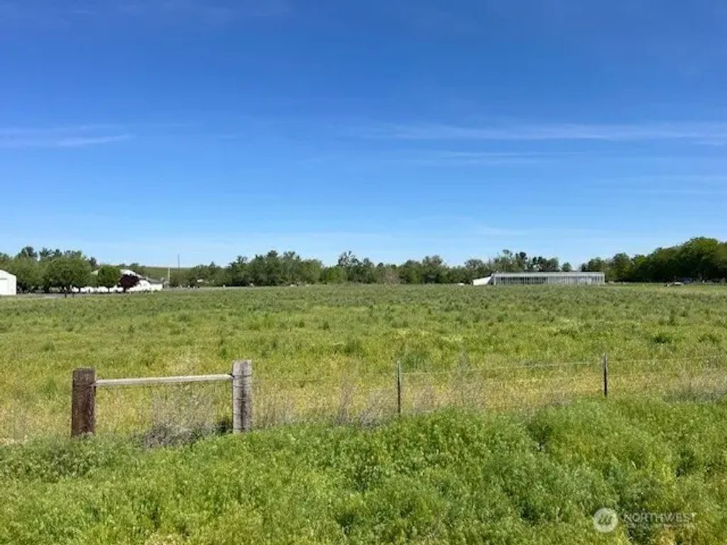 2022 Wallula Road Lot #1, Walla Walla
