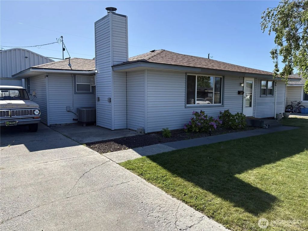 230 Ne Ivy Street, Ephrata