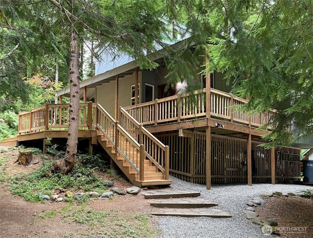 16726 Mountain Side Drive E, Greenwater