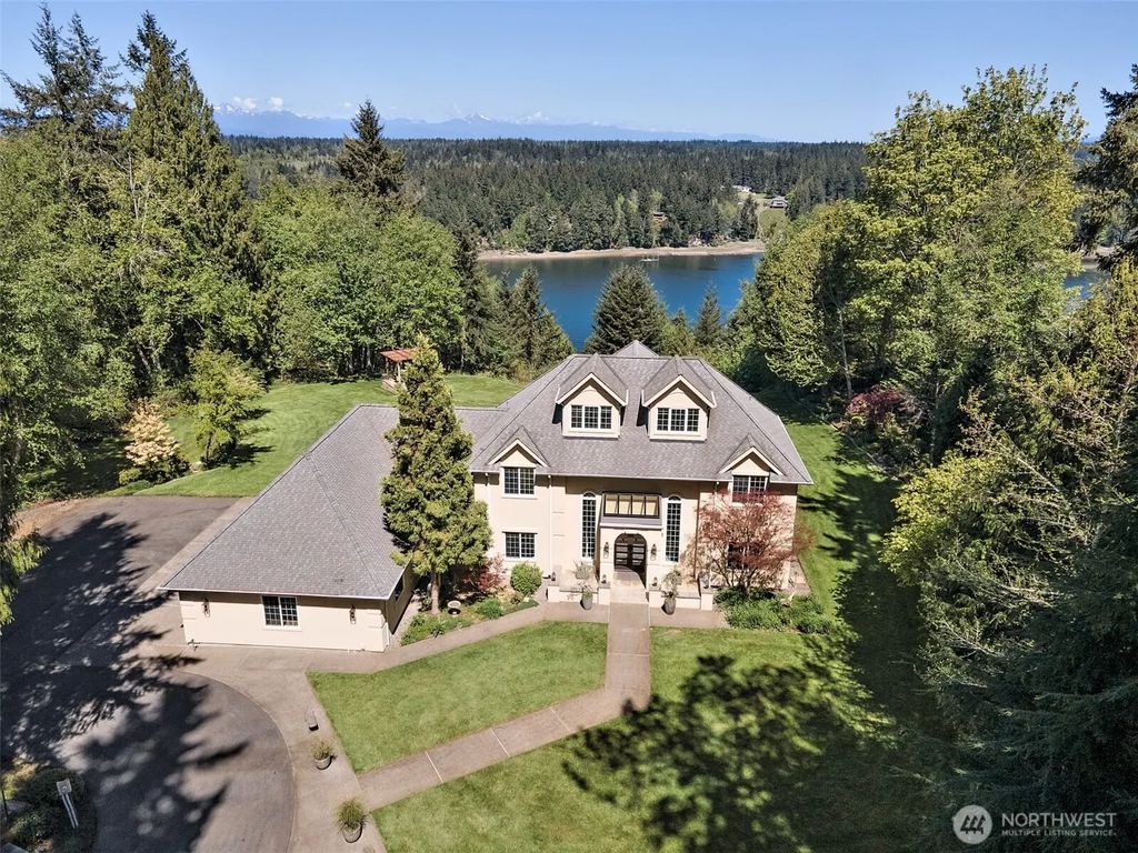 110 Se Lazy Dog Lane, Shelton