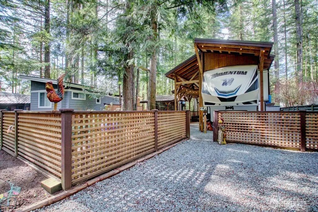 10 Riverside Drive, Deming
