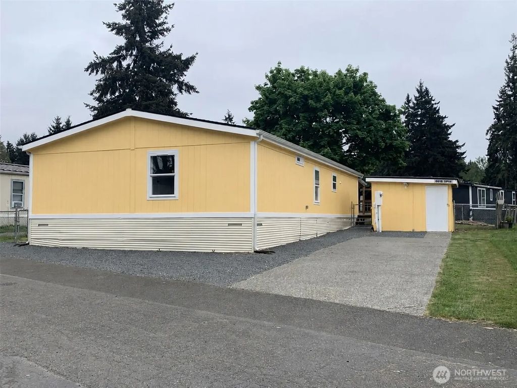 6618 236th Street Ct E 14, Graham