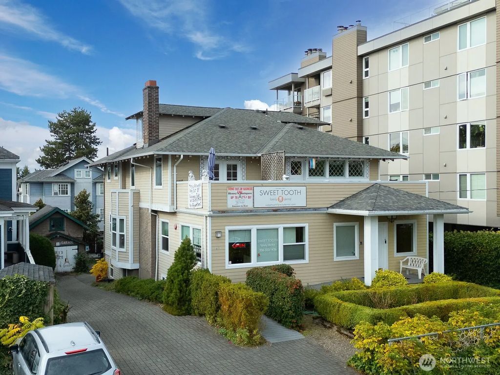 211 14th Avenue E, Seattle