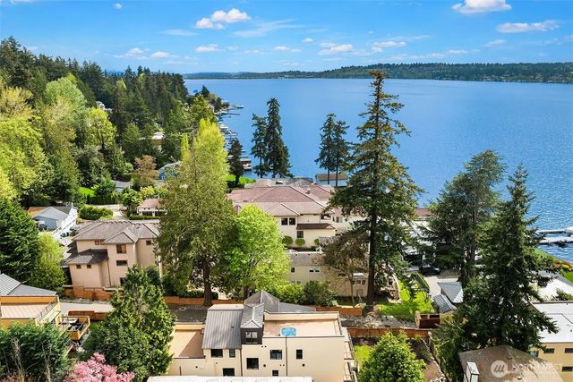 13327 Holmes Point Drive Ne, Kirkland